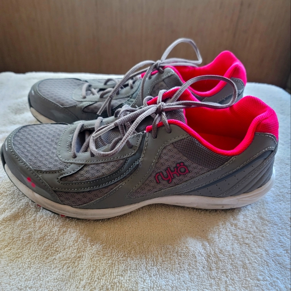 Ryka sneaker